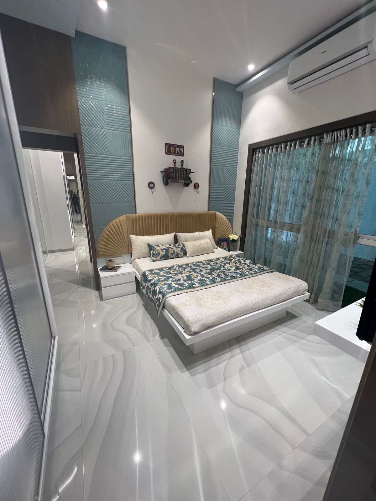 Gallery View 2